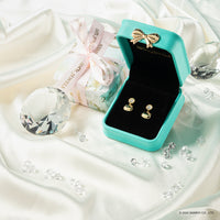 Idol Beauty Aretes de Plata Baño de Oro 18K | Hello Kitty Diamonds