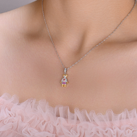 Idol Beauty Charm Colgante Hija | Plata con Baño de Oro de 18k  | Mi Familia